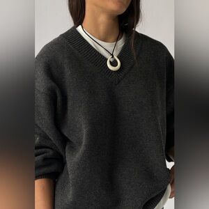 James Street Sloan Vee Charcoal Gray Sweater Size Medium